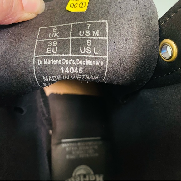 Dr. Martens 14045 Black Combat Boots Women's Size  8 Men’s Size 7 Vegan Air Wair - Picture 9 of 10